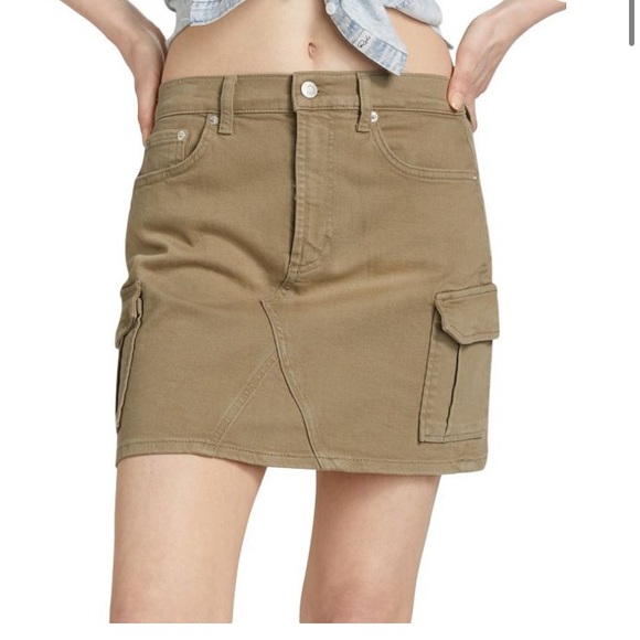 Rails Laurel Cargo Denim Mini Skirt in Washed Olive color. Size 25 - Picture 6 of 10